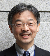 樋口 一宗 氏