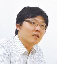 村中 直人 氏